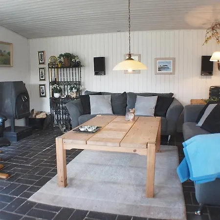 Three-bedroom Holiday Marthinesvej 04 * Gronhoj (Nordjylland)